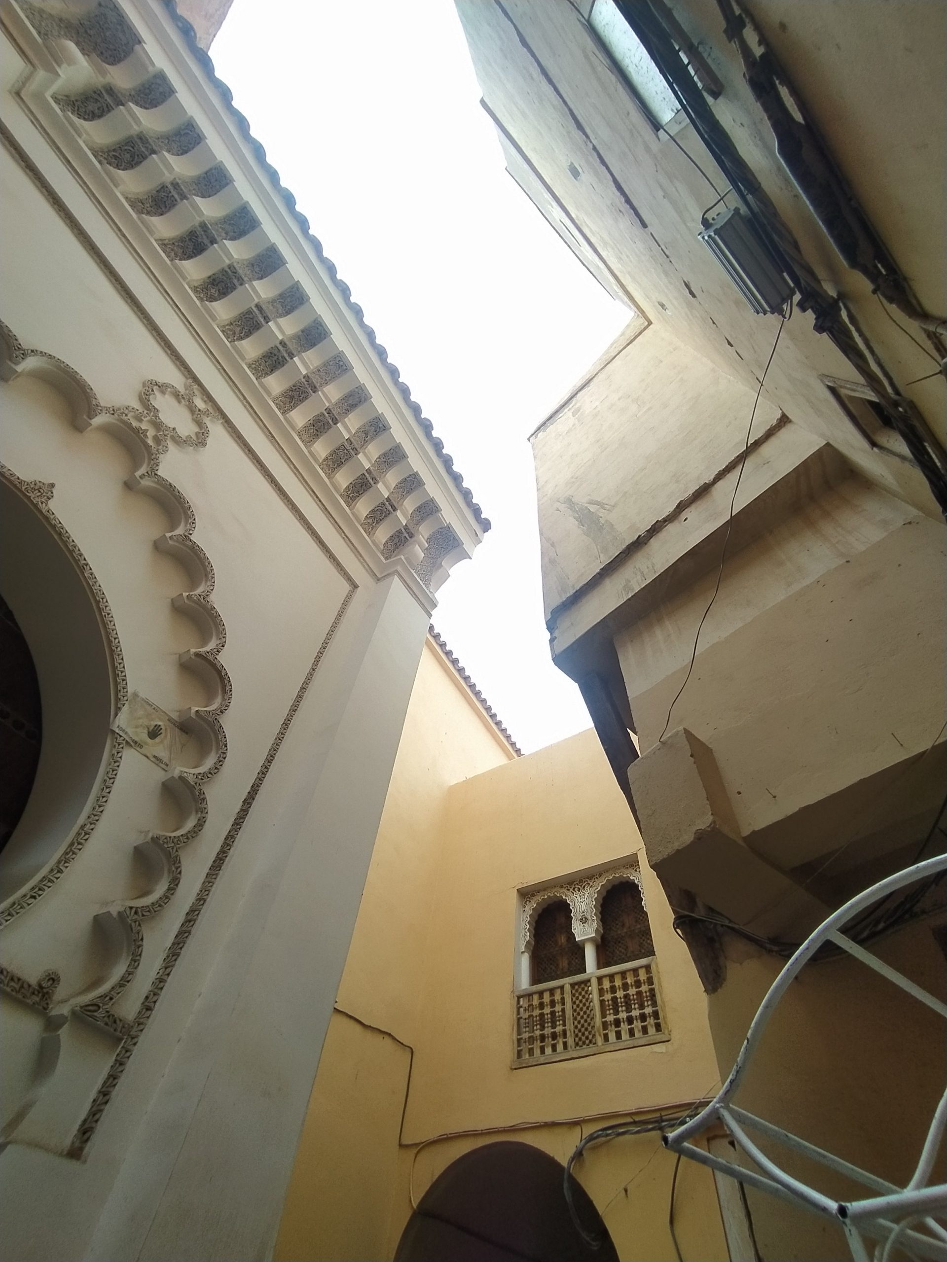 Calles estrechas en la medina de Marrakech